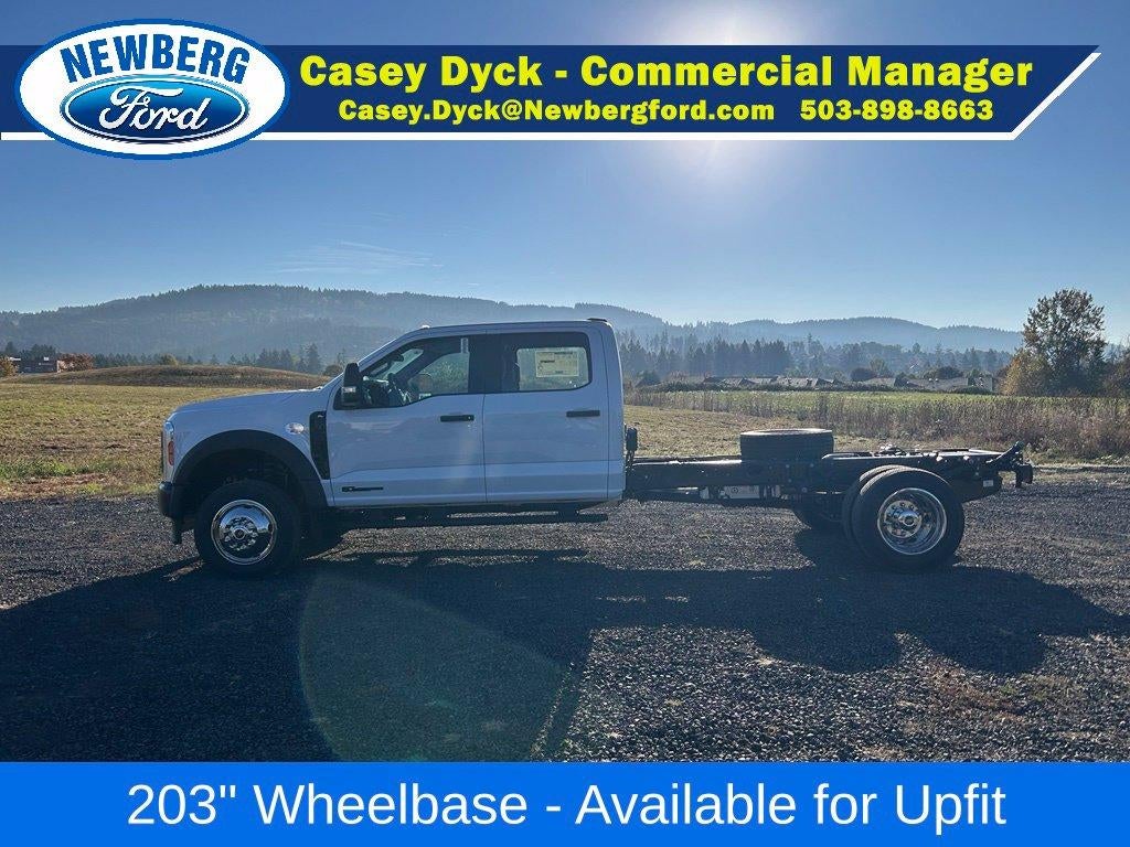 2027 Ford Super Duty F-550 DRW XL 4WD Crew Cab 179" WB 60" CA