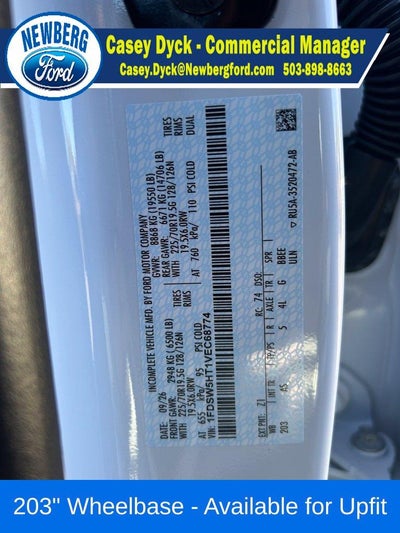 2027 Ford Super Duty F-550 DRW XL 4WD Crew Cab 179" WB 60" CA