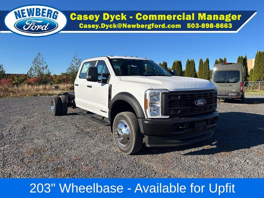 2027 Ford Super Duty F-550 DRW XL 4WD Crew Cab 179" WB 60" CA