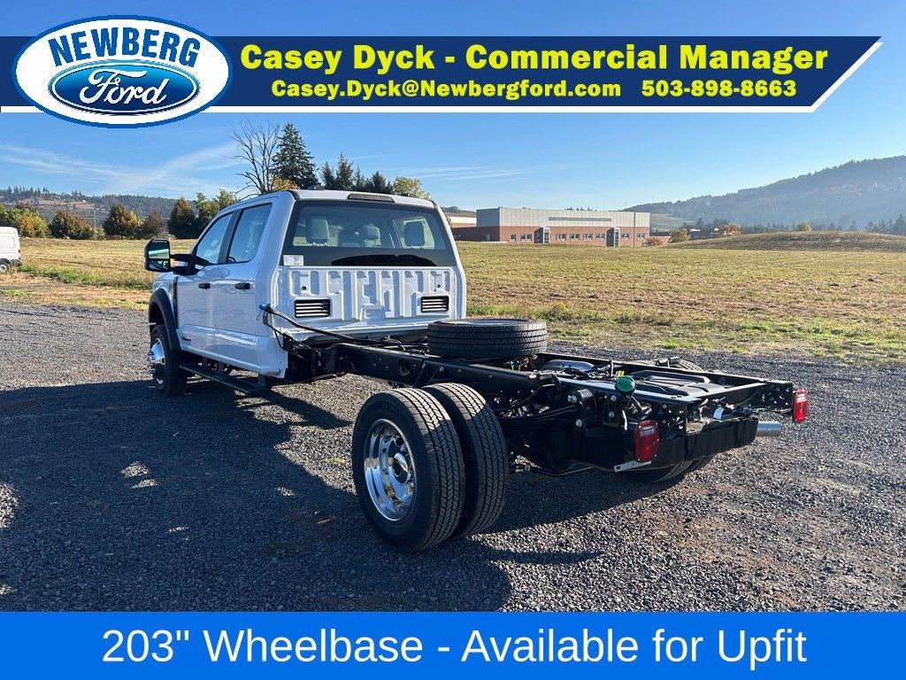 2027 Ford Super Duty F-550 DRW XL 4WD Crew Cab 179" WB 60" CA