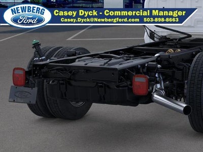 2026 Ford Super Duty F-550 DRW XL 4WD Crew Cab 179" WB 60" CA