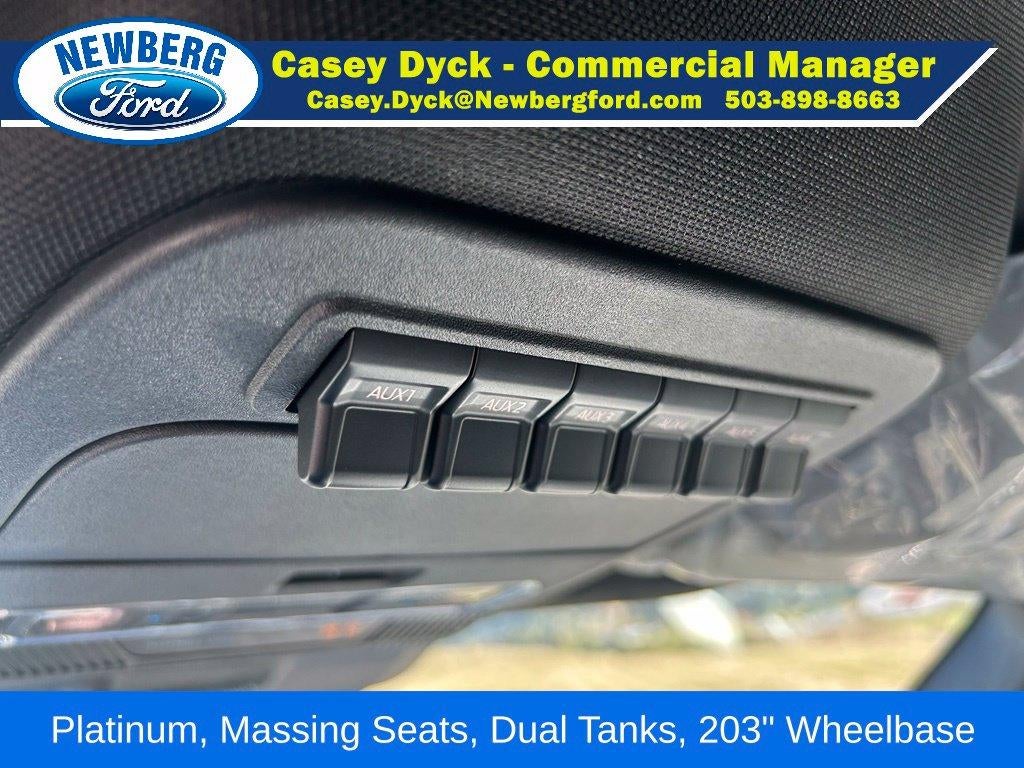 2027 Ford Super Duty F-550 DRW Platinum 4WD Crew Cab 179" WB 60" CA