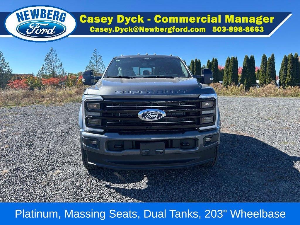 2027 Ford Super Duty F-550 DRW Platinum 4WD Crew Cab 179" WB 60" CA