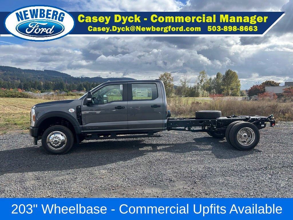 2027 Ford Super Duty F-550 DRW XL 4WD Crew Cab 179" WB 60" CA