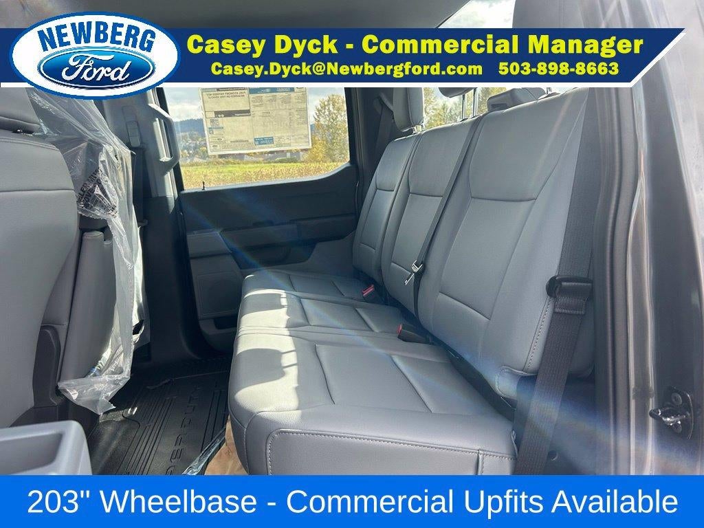 2027 Ford Super Duty F-550 DRW XL 4WD Crew Cab 179" WB 60" CA