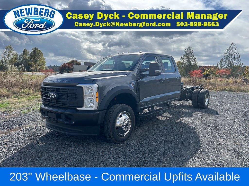 2027 Ford Super Duty F-550 DRW XL 4WD Crew Cab 179" WB 60" CA