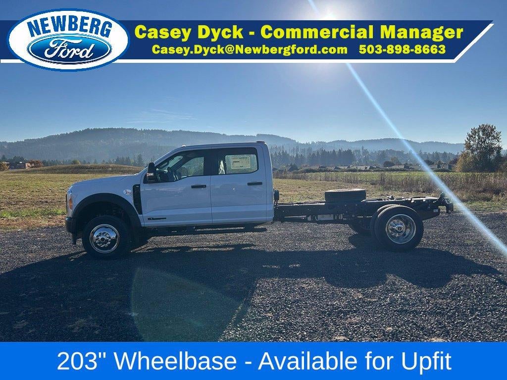 2027 Ford Super Duty F-550 DRW XL 4WD Crew Cab 179" WB 60" CA
