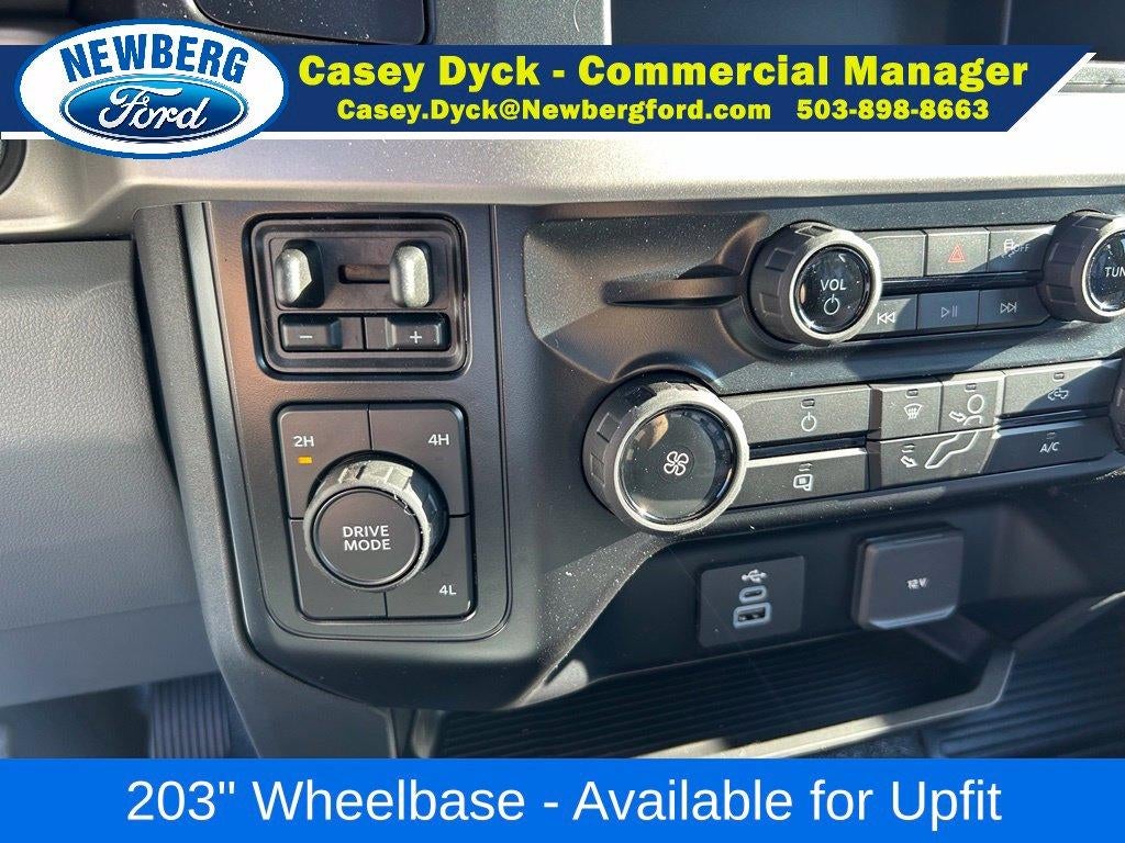 2027 Ford Super Duty F-550 DRW XL 4WD Crew Cab 179" WB 60" CA