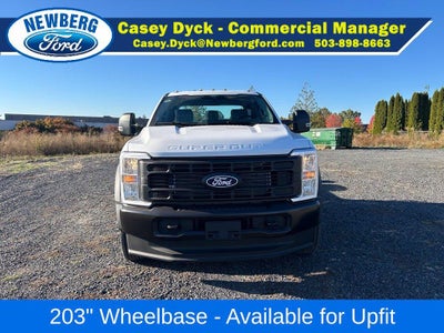 2027 Ford Super Duty F-550 DRW XL 4WD Crew Cab 179" WB 60" CA