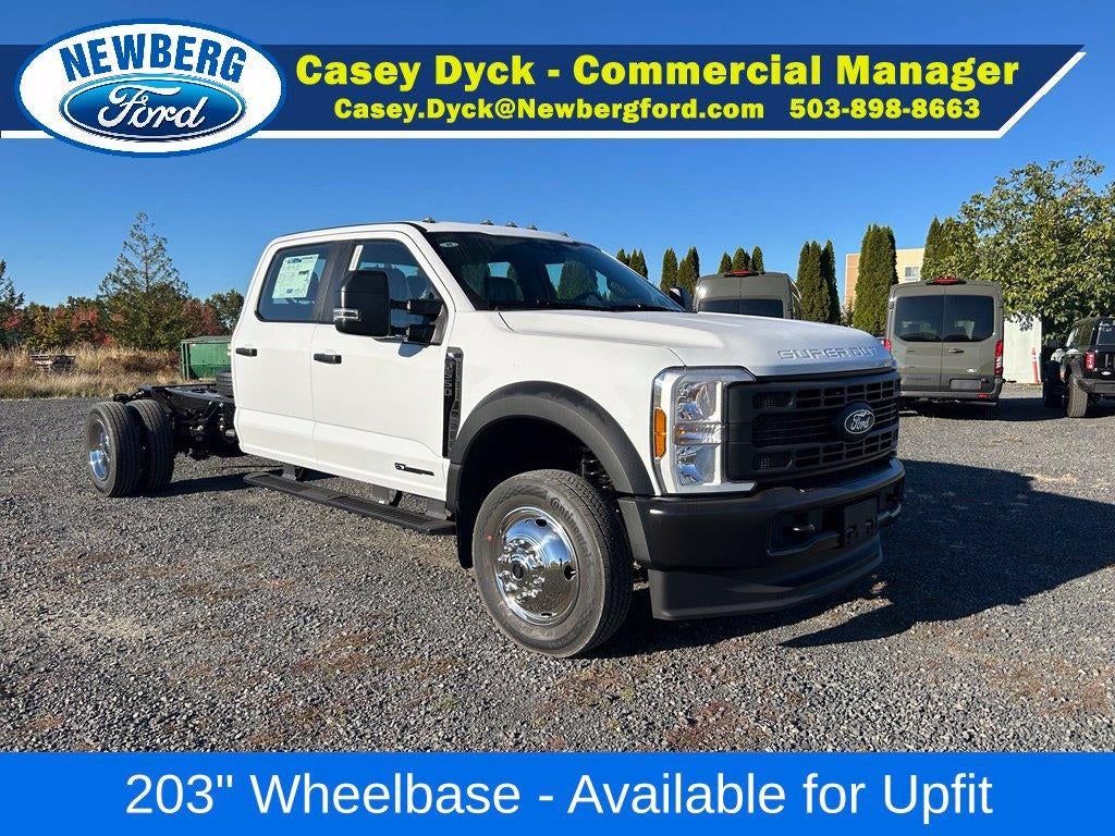 2027 Ford Super Duty F-550 DRW XL 4WD Crew Cab 179" WB 60" CA