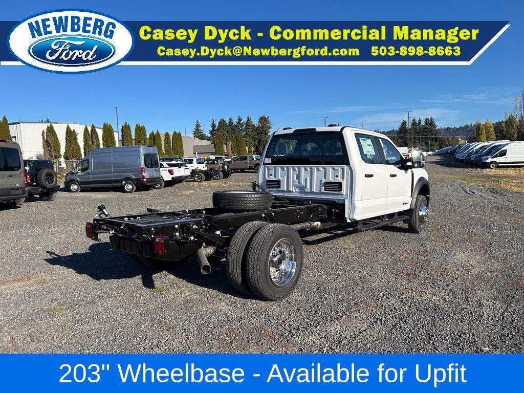 2027 Ford Super Duty F-550 DRW XL 4WD Crew Cab 179" WB 60" CA