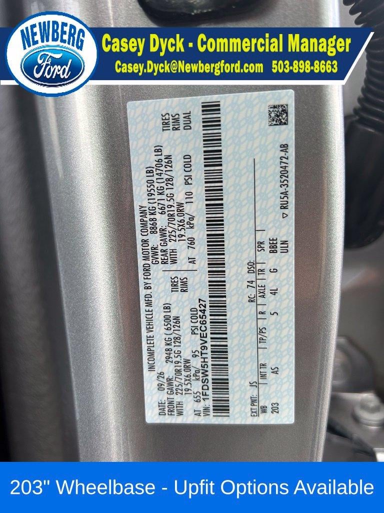 2027 Ford Super Duty F-550 DRW XL 4WD Crew Cab 179" WB 60" CA