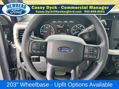 2027 Ford Super Duty F-550 DRW XL 4WD Crew Cab 179" WB 60" CA