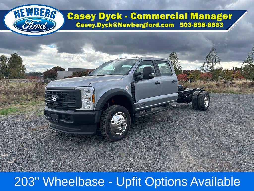 2027 Ford Super Duty F-550 DRW XL 4WD Crew Cab 179" WB 60" CA