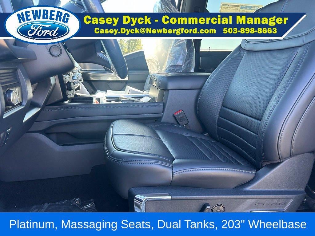 2027 Ford Super Duty F-550 DRW Platinum 4WD Crew Cab 179" WB 60" CA