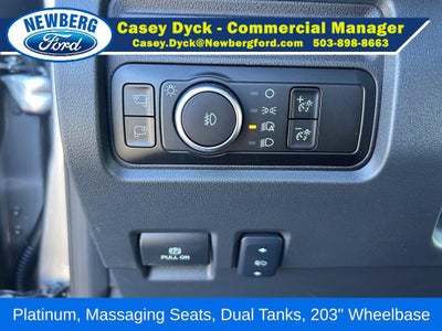 2027 Ford Super Duty F-550 DRW Platinum 4WD Crew Cab 179" WB 60" CA