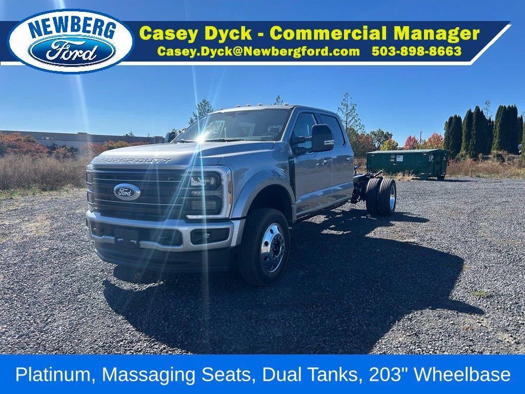 2027 Ford Super Duty F-550 DRW Platinum 4WD Crew Cab 179" WB 60" CA