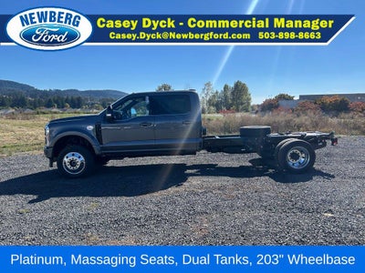 2027 Ford Super Duty F-550 DRW Platinum 4WD Crew Cab 179" WB 60" CA