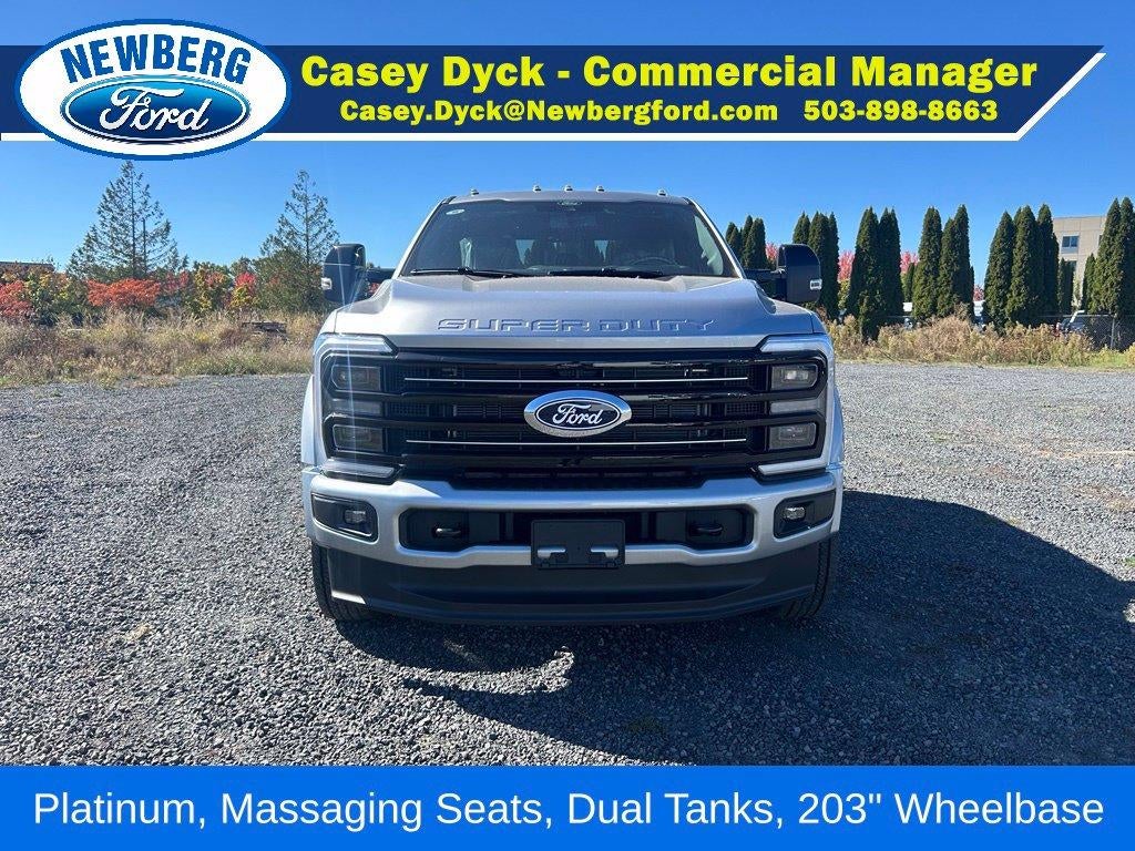 2027 Ford Super Duty F-550 DRW Platinum 4WD Crew Cab 179" WB 60" CA