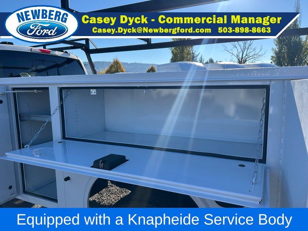 2027 Ford Super Duty F-550 DRW XL 4WD SuperCab 168" WB 60" CA