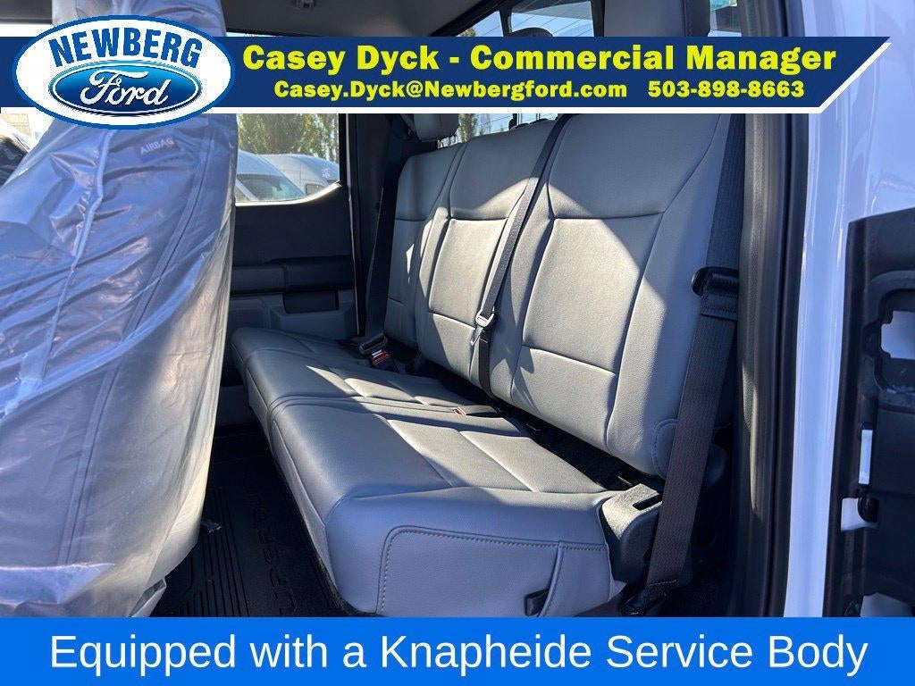 2027 Ford Super Duty F-550 DRW XL 4WD SuperCab 168" WB 60" CA
