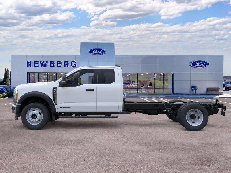 2026 Ford Super Duty F-550 DRW XL 4WD SuperCab 168" WB 60" CA