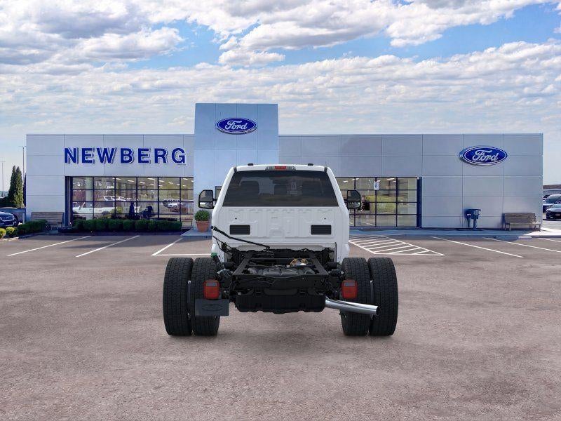 2025 Ford Super Duty F-450 DRW XL 4WD Reg Cab 145" WB 60" CA