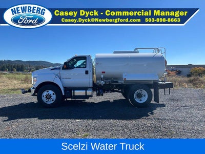 2027 Ford F-750SD Base