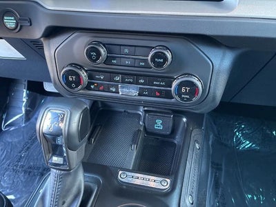 2025 Ford Bronco Outer Banks 4 Door 4x4