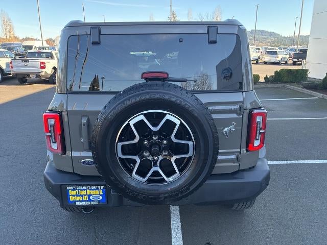 2025 Ford Bronco Outer Banks 4 Door 4x4