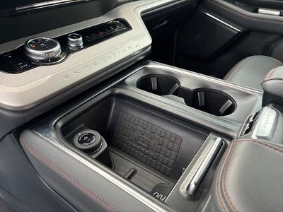 2025 Ford Expedition Active 4x4