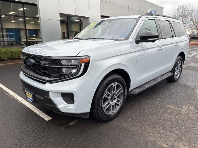 2025 Ford Expedition Active 4x4