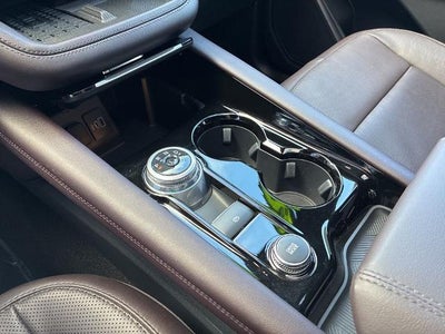 2025 Ford Explorer Platinum 4WD