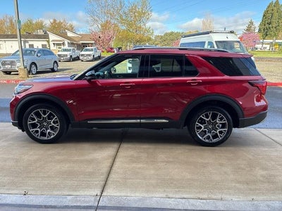 2025 Ford Explorer Platinum 4WD