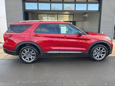 2025 Ford Explorer Platinum 4WD
