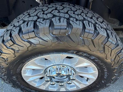 2022 Ford Super Duty F-250 SRW XLT 4WD Crew Cab 6.75' Box