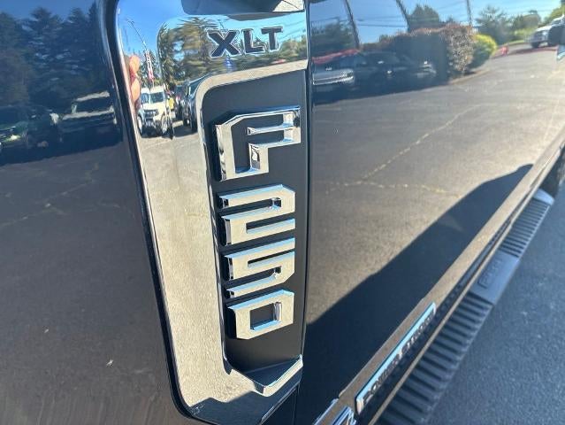 2022 Ford Super Duty F-250 SRW XLT 4WD Crew Cab 6.75' Box