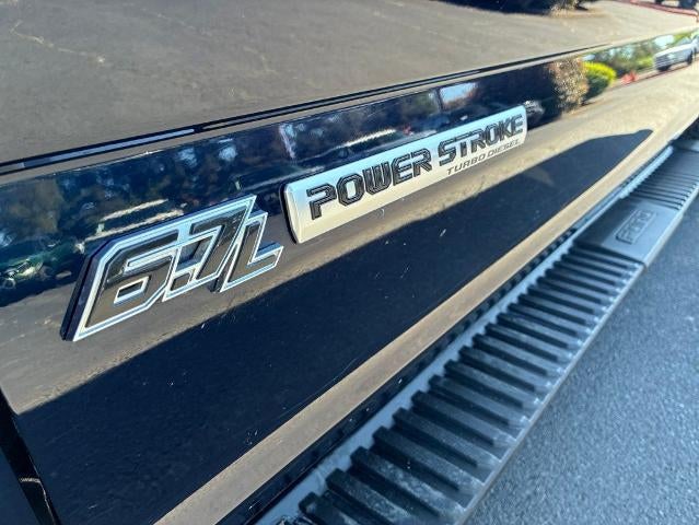 2022 Ford Super Duty F-250 SRW XLT 4WD Crew Cab 6.75' Box