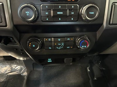 2022 Ford Super Duty F-250 SRW XLT 4WD Crew Cab 6.75' Box