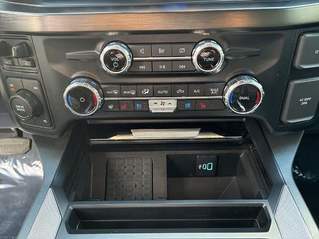 2023 Ford Super Duty F-250 SRW LARIAT 4WD Crew Cab 6.75' Box