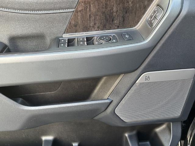 2023 Ford Super Duty F-250 SRW LARIAT 4WD Crew Cab 6.75' Box