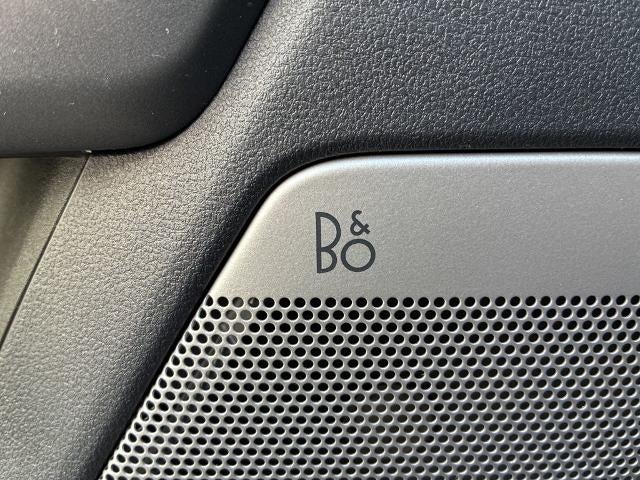 2023 Ford Super Duty F-250 SRW LARIAT 4WD Crew Cab 6.75' Box