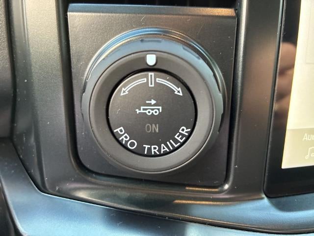 2023 Ford Super Duty F-250 SRW LARIAT 4WD Crew Cab 6.75' Box