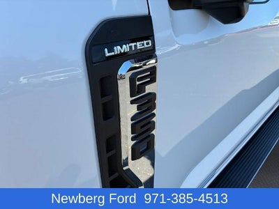2023 Ford Super Duty F-350 SRW XL 4WD Crew Cab 6.75' Box