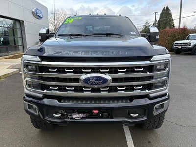 2024 Ford Super Duty F-350 SRW Platinum 4WD Crew Cab 6.75' Box
