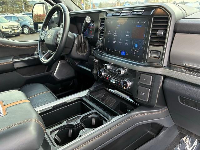 2024 Ford Super Duty F-350 SRW Platinum 4WD Crew Cab 6.75' Box