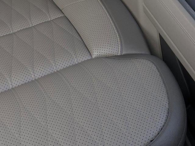 2026 Ford Super Duty F-350 SRW Platinum 4WD Crew Cab 6.75' Box