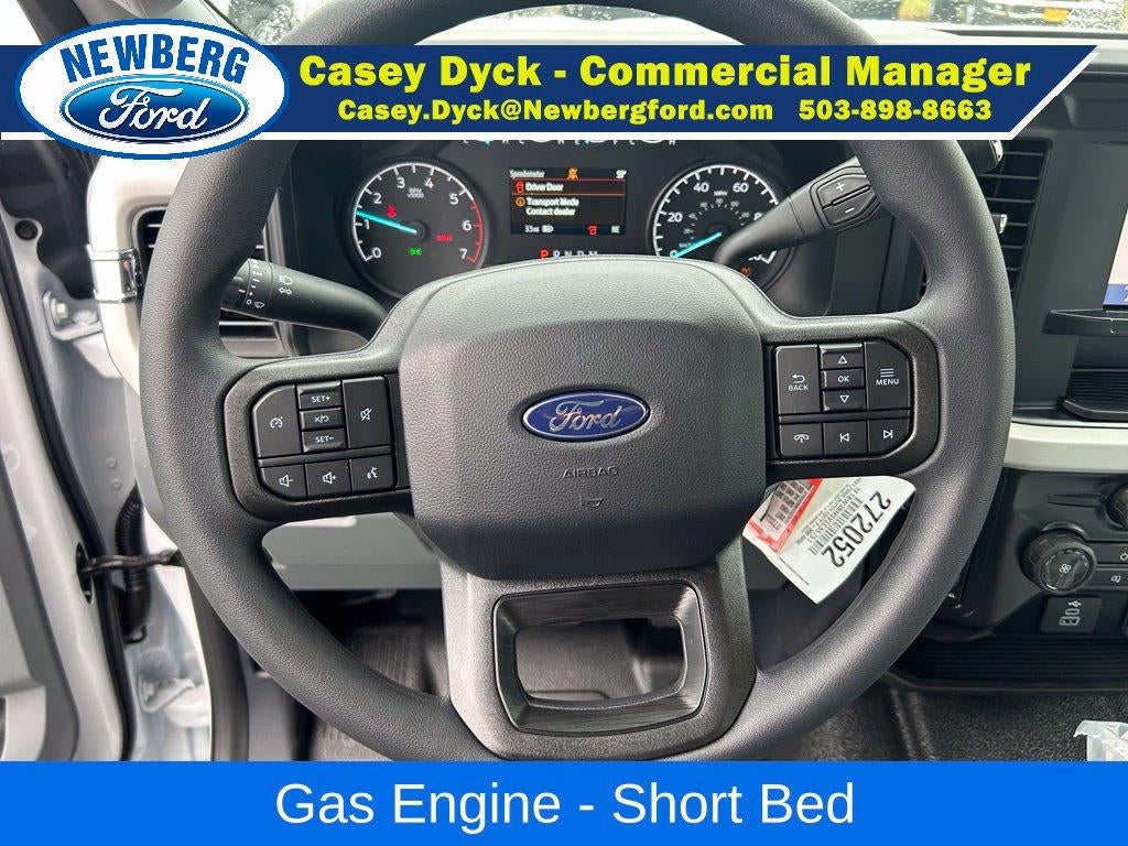2027 Ford Super Duty F-350 SRW XL 4WD Crew Cab 6.75' Box