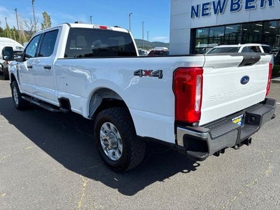 2023 Ford Super Duty F-350 SRW XL 4WD Crew Cab 6.75' Box