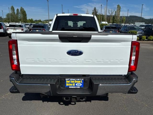 2023 Ford Super Duty F-350 SRW XL 4WD Crew Cab 6.75' Box